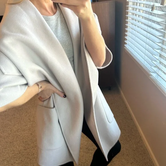 LAMARQUE Penelope Cape Jacket XS/S — RARE — Excellent Condition - Picture 3 of 11